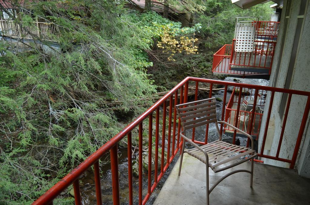 Zoders Inn And Suites Gatlinburg Extérieur photo